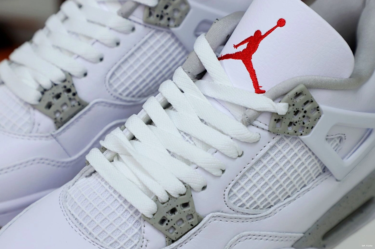 1st Kicks Shoes 'WHITE AIR 4 OREO' JORDAN RETRO 2021 Kimikick TopPick 1119